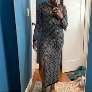 Long knit dress with split!